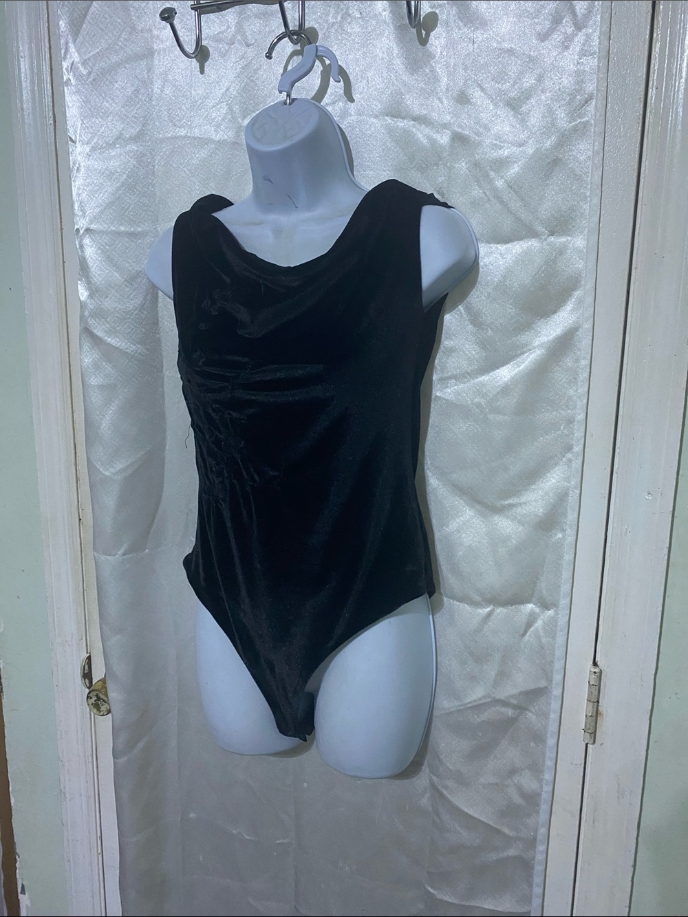 Black Sleeveless Velvet Bodysuit